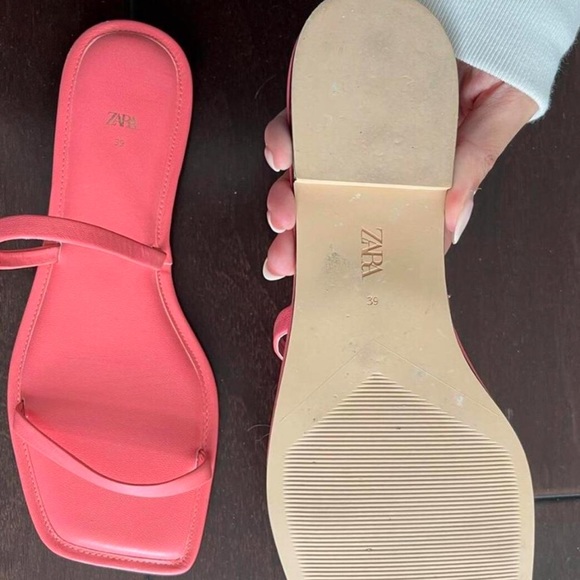 Zara sandals - Picture 2 of 2